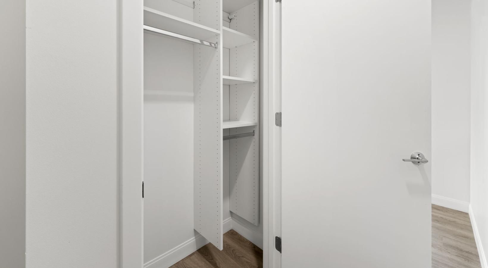 Take a Virtual Tour of The Top Chicago Luxury Apartments River North